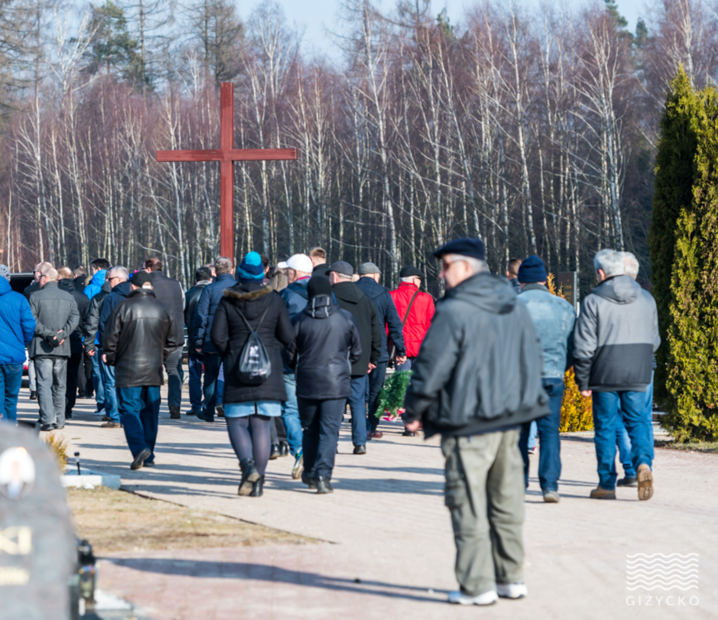 Cmentarz fot. T. Karolski